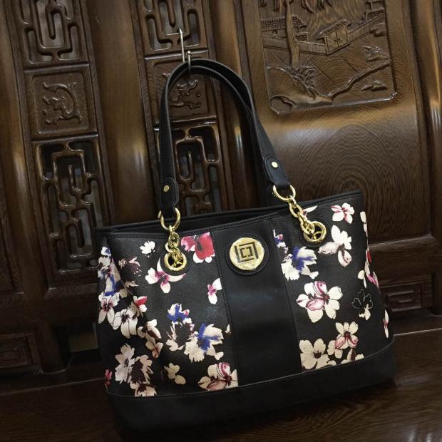 Liz Claiborne Real Fit Satchel Bag