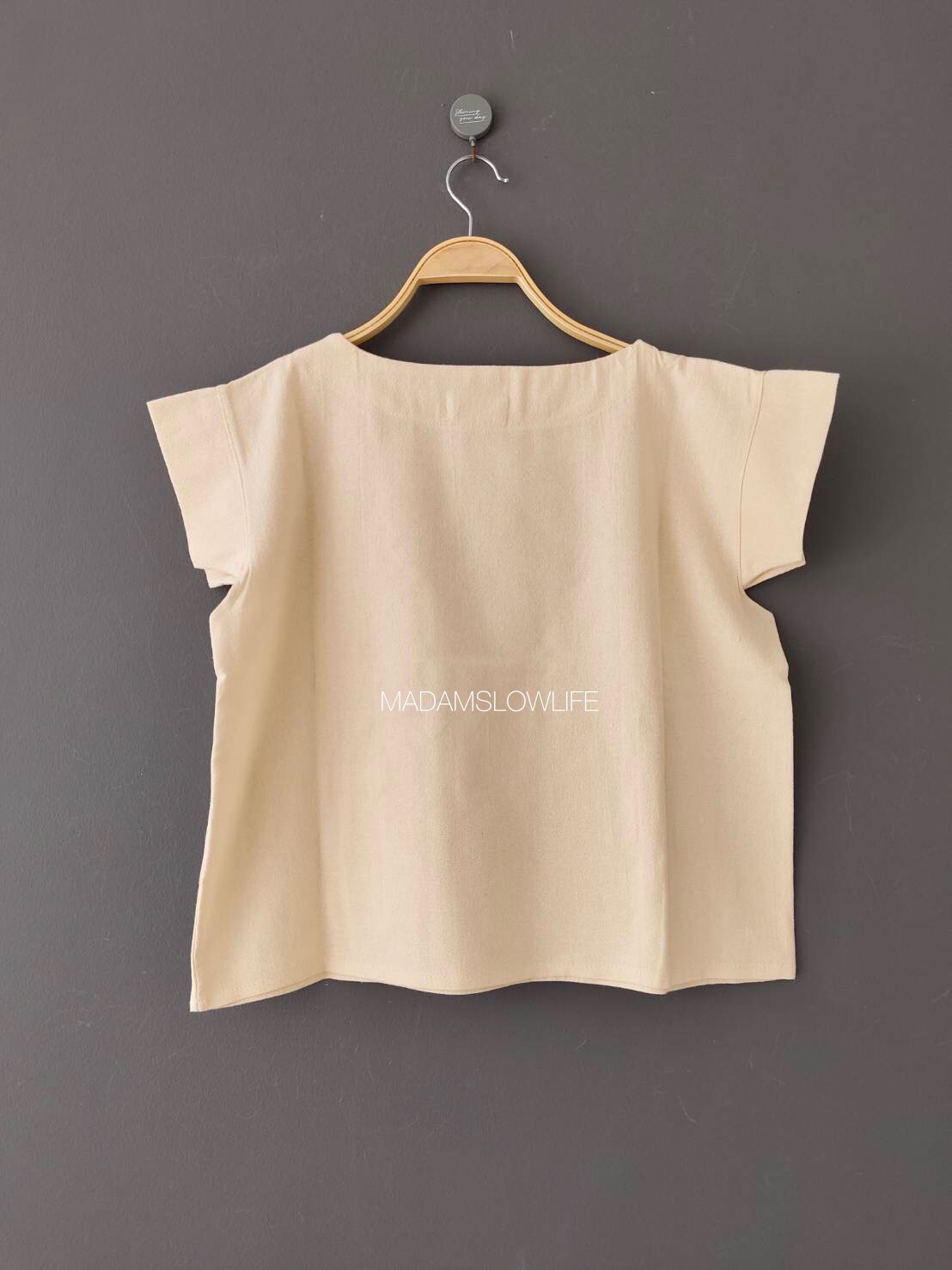 เสื้อผู้หญิง อก 38 40 42 ผ้าคอตตอนพรีเมียมแบบมีเทกเจอร์ ลวดลายใบไม้ใช้สีปลอดสารพิษ