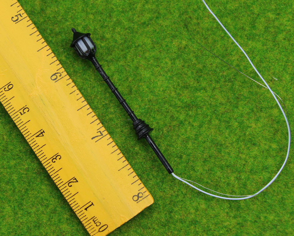 เสาไฟโลหะโคมเดี่ยวสไตล์วินเทจ 6V สูง 6 ซ.ม. / ชุด 5 ต้น (มี resistor)