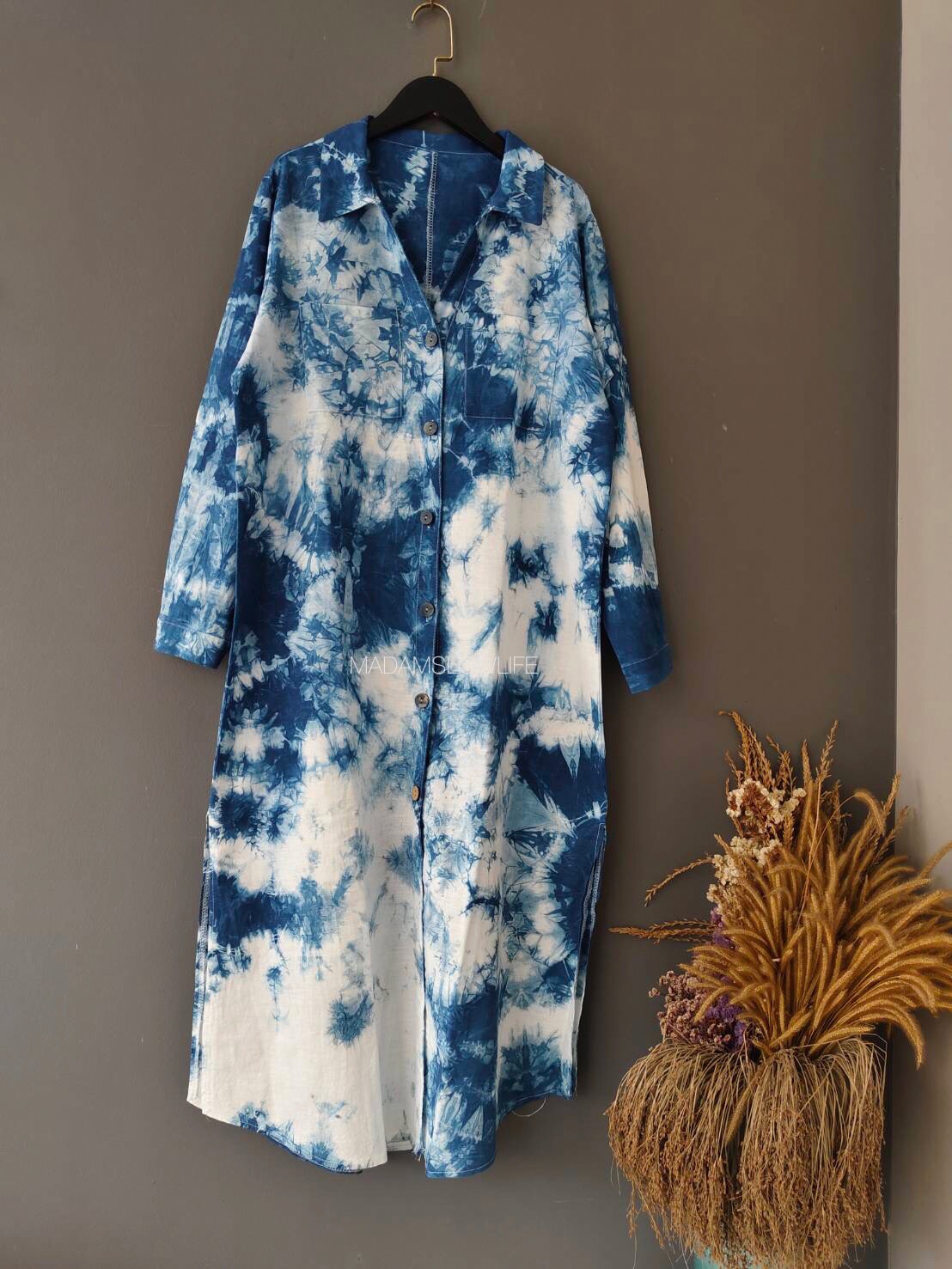 ชุดเดรสเชิ้ตแขนยาว มัดย้อมครามธรรมชาติ