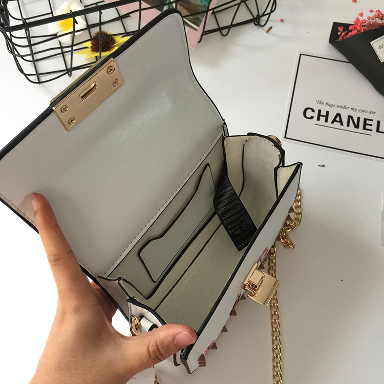 TOPSHOP Rosie Floral Study Crossbody Bag