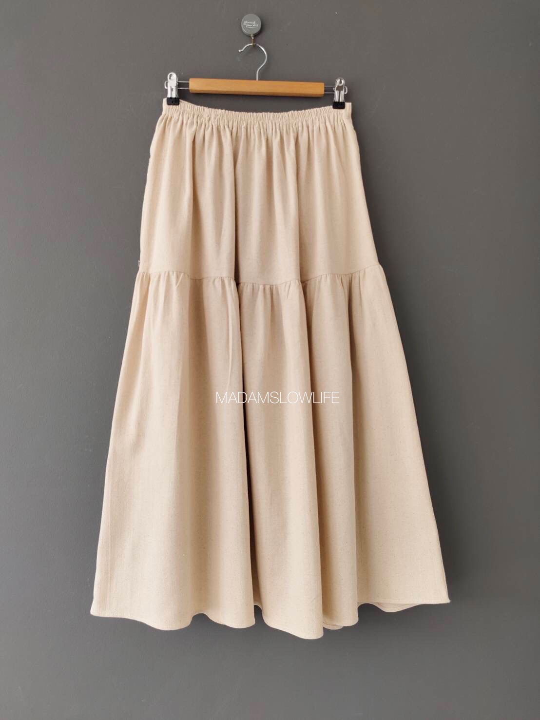 กระโปรงระบาย Size F เนื้อผ้าคอตตอนมีเทกเจอร์ พิมพ์ลายด้วยใบไม้ใช้สีปลอดสารพิษ