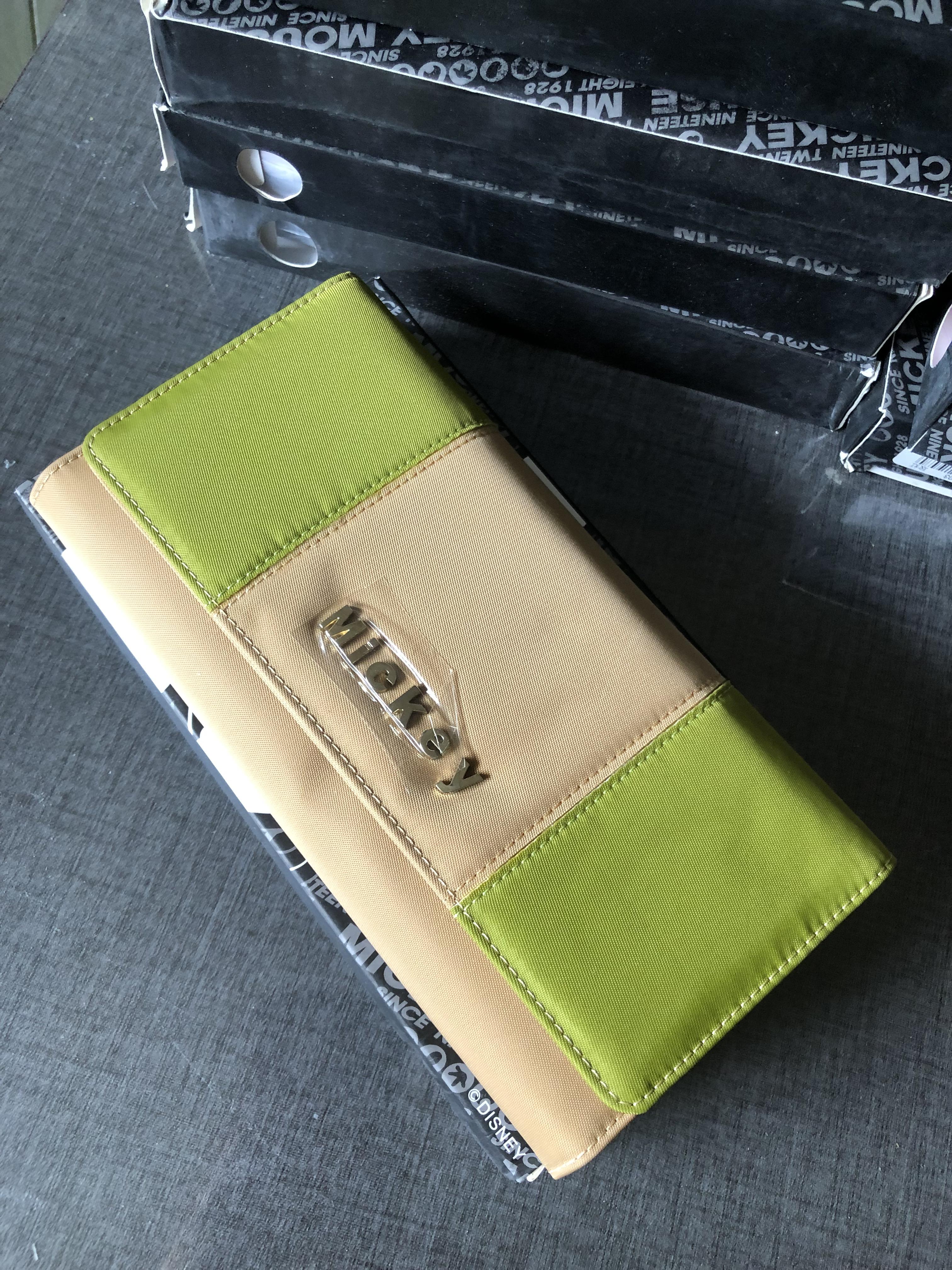 กระเป๋าสตางค์ Disney Mickey Mouse