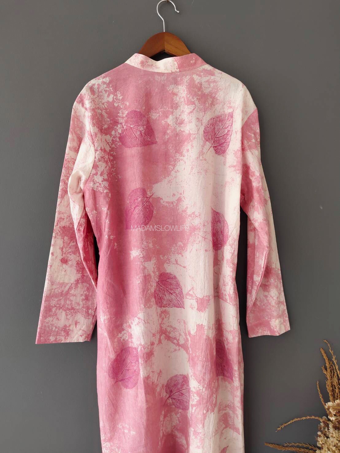 เดรสคอจีนกระดุมผ่าหน้า มัดย้อมผสานงานพิมพ์ใบไม้ Size: F