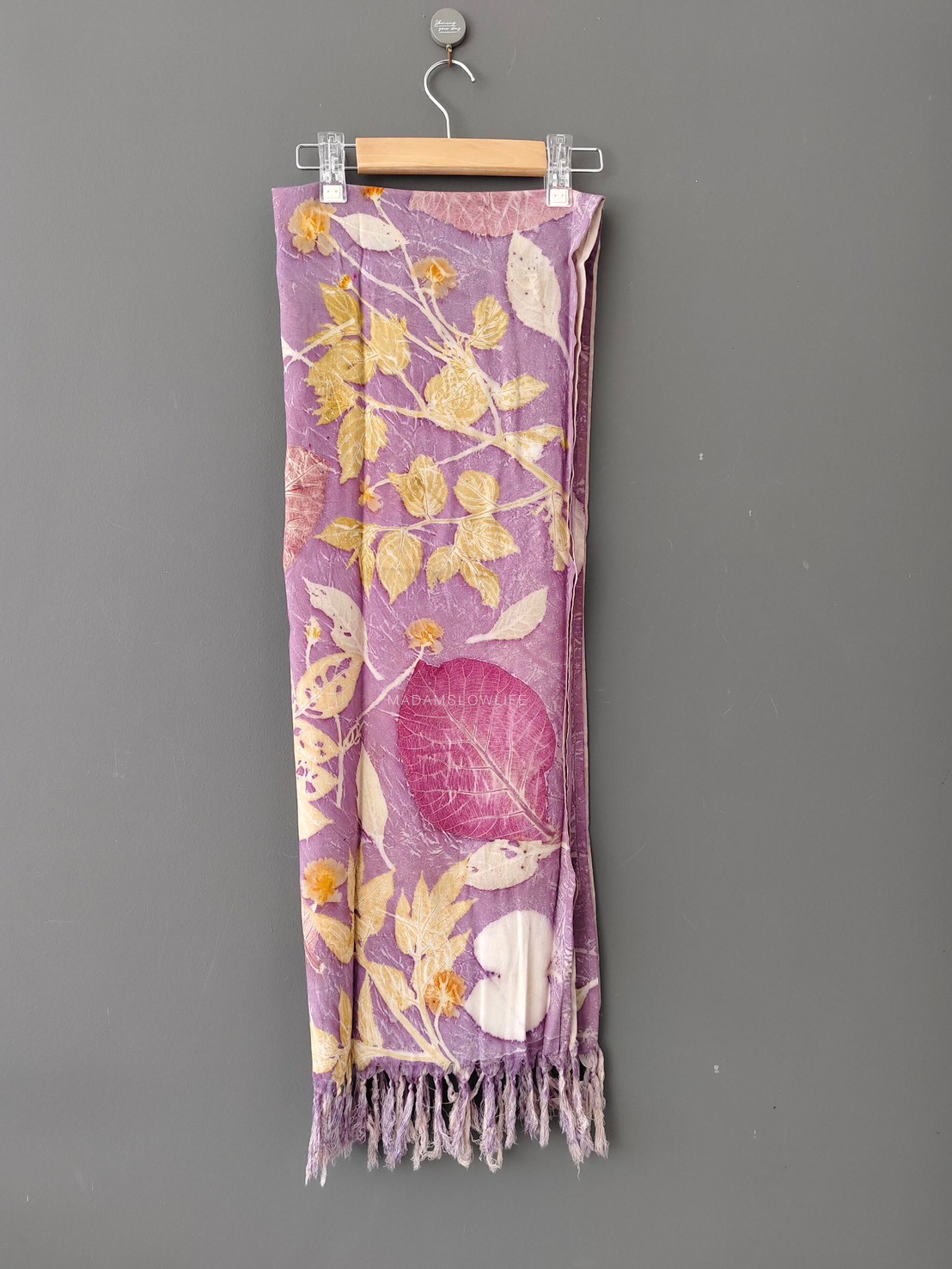 ผ้าพันคอ cotton Eco print Size : กว้าง 70 cm × ความยาว 170 cm มีให้เลือก 6 โทนสี