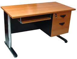 โต๊ะคอมพิวเตอร์ ผิวเมลามีน (ขาเหล็ก) ขนาด 120x60x75 ซม.