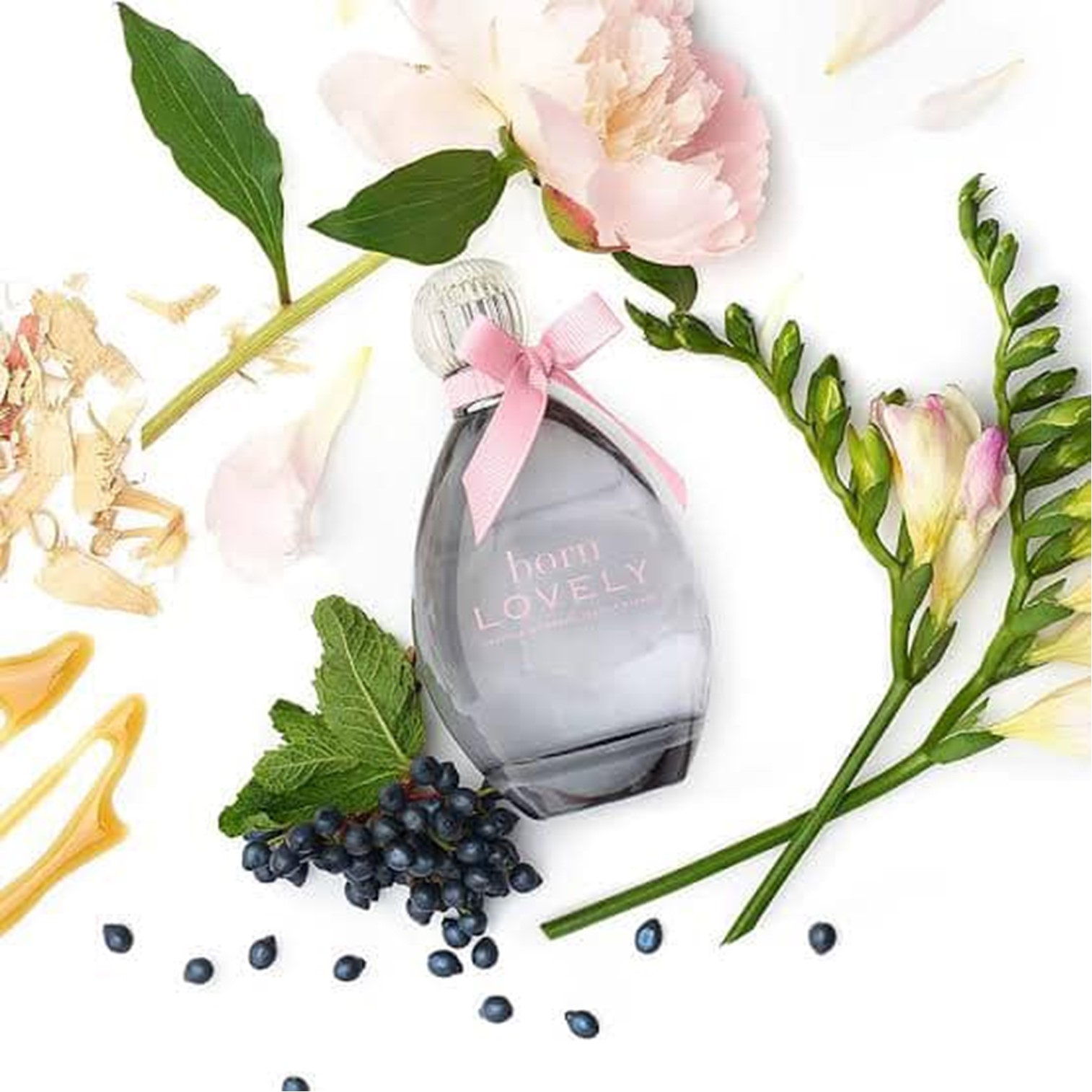 Born Lovely Sarah Jessica Parker For Women EDP Spray 100ml น้ำหอมกลิ่นหอมหวานหรูหราสุดพิเศษสำหรับผู้หญิงสินค้านำเข้าจากต่างประเทศรับประกันของแท้พร้อมส่ง