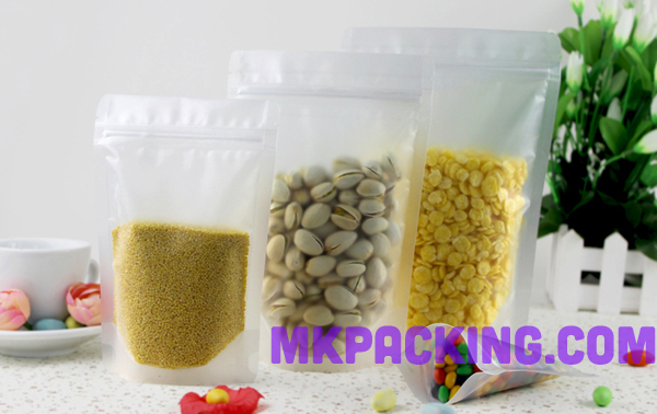 ถุงพลาสติกขุ่น ซิปล็อค ตั้งได้ ขนาด 20x30 + 5cm