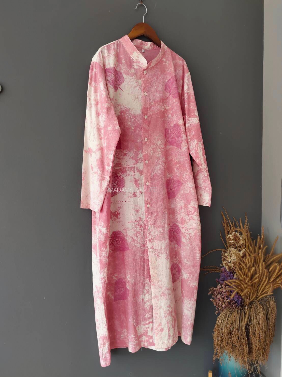 เดรสคอจีนกระดุมผ่าหน้า มัดย้อมผสานงานพิมพ์ใบไม้ Size: F