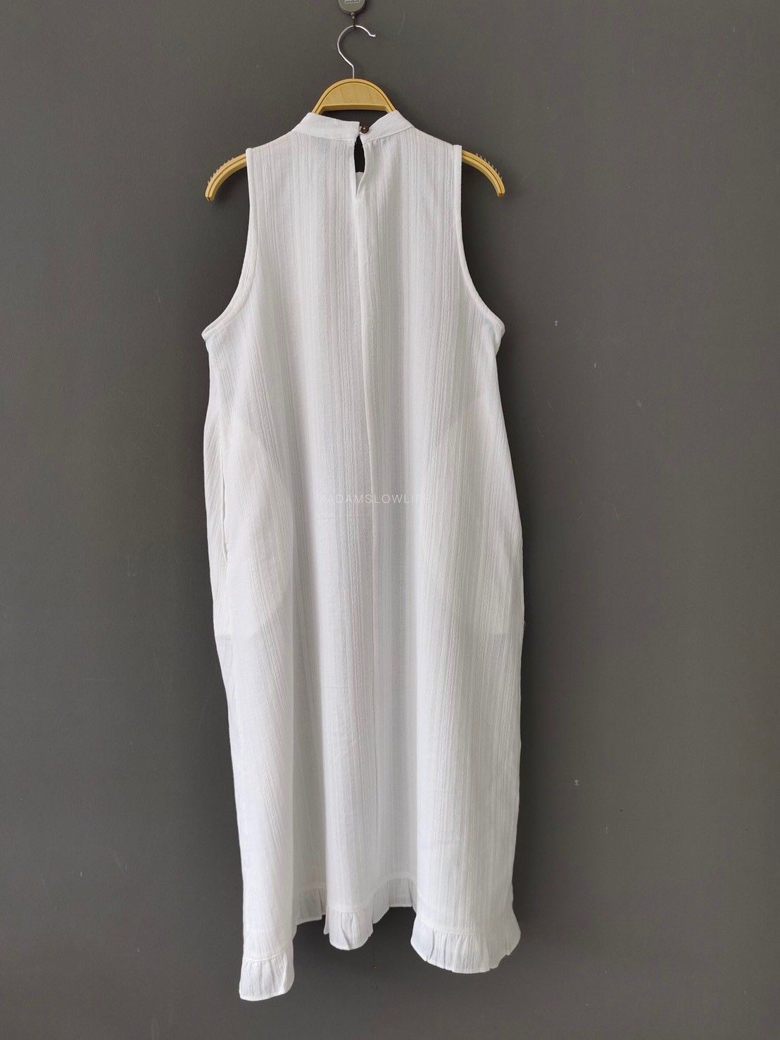 ชุดเดรสคอเต่า Size อก 36-40 นิ้ว ยาว 43 นิ้ว พิมพ์ลายใบไม้ชมพูฟ้าน่ารัก