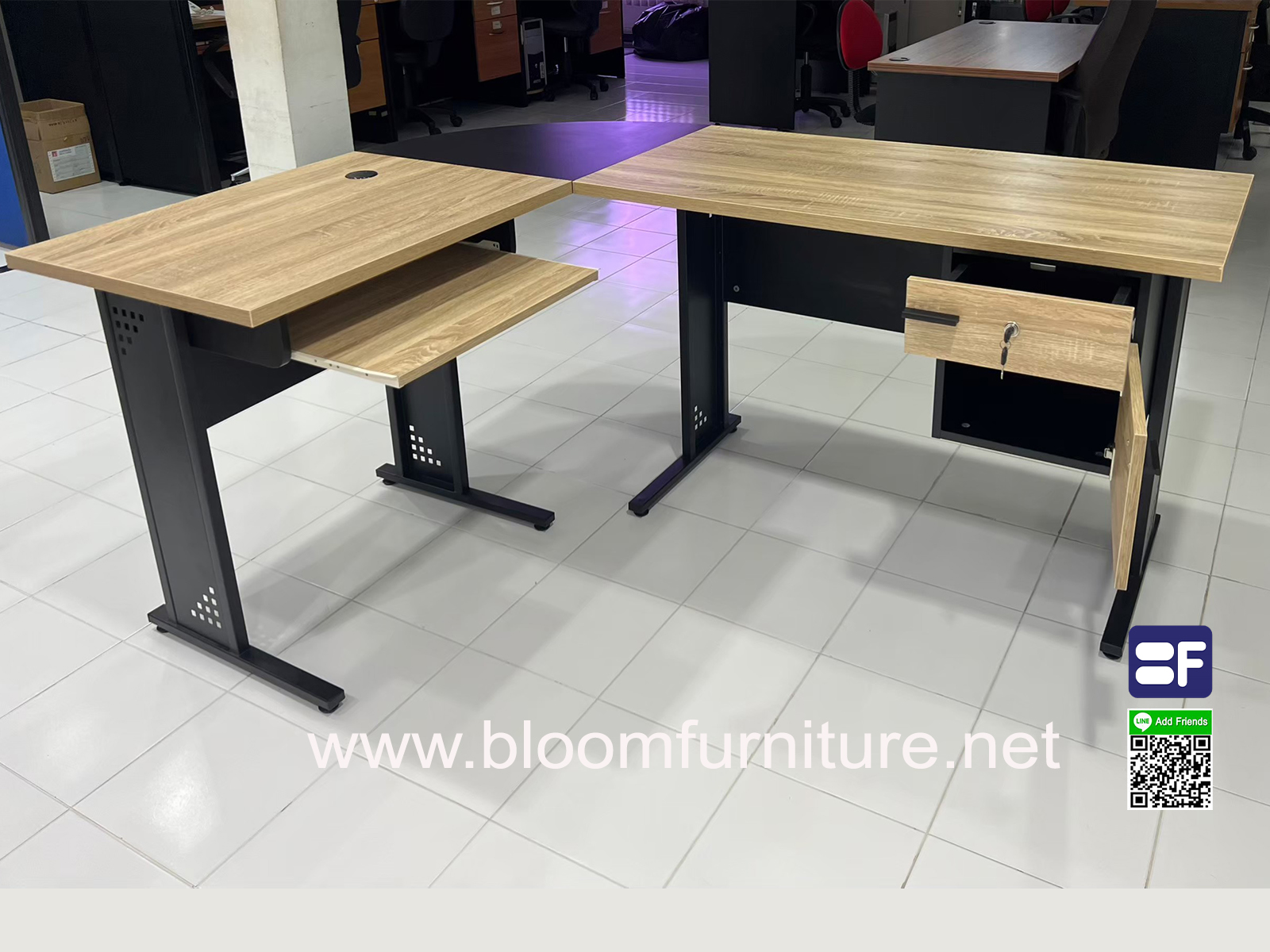 โต๊ะทำงานตัวแอลเข้ามุม หน้าไม้ปิดผิวเมลามีน ขาเหล้ก ขนาดรวม 180x140x75 ซม.
