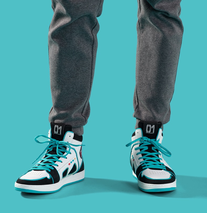 รองเท้าผ้าใบ ลาย Hatsune Miku ฮัตสึเนะ มิกุ