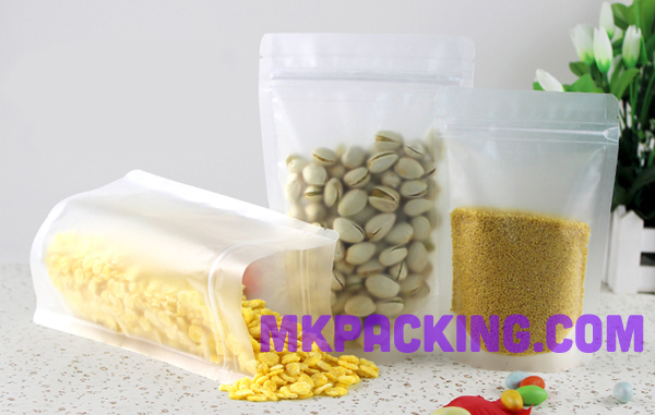 ถุงพลาสติกขุ่น ซิปล็อค ตั้งได้ ขนาด 20x30 + 5cm