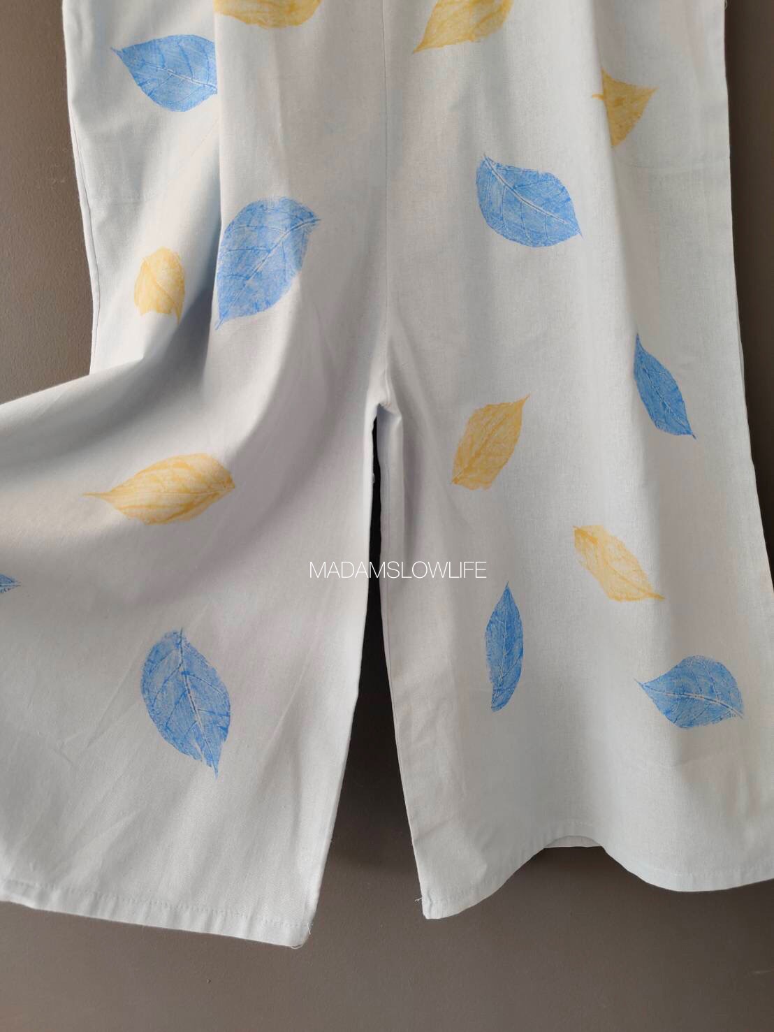 ชุดจั๊มสูท Size M เนื้อผ้าคอตตอน พิมพ์ลายใบไม้
