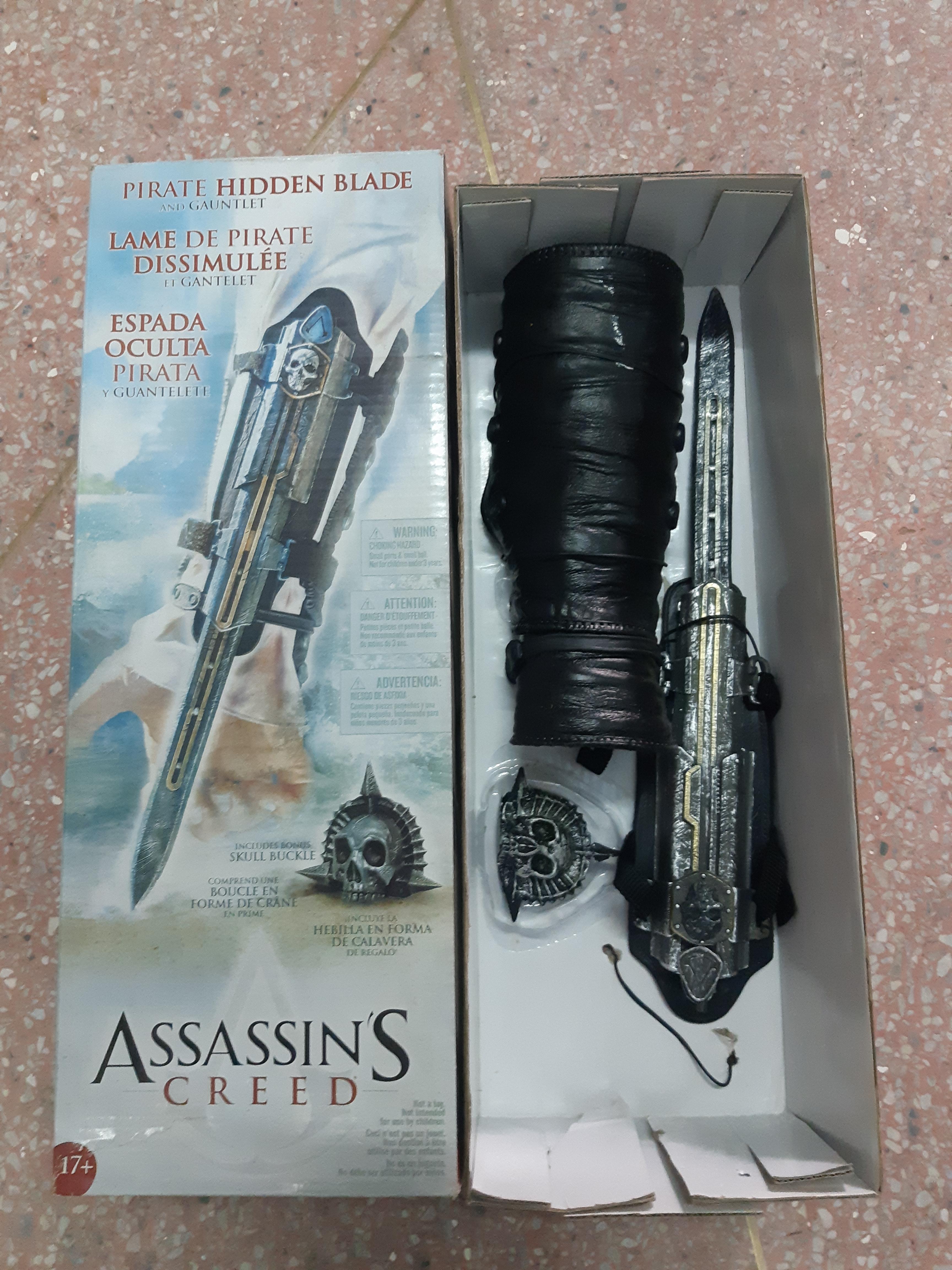 Assassin's Creed Pirate Hidden Blade V2