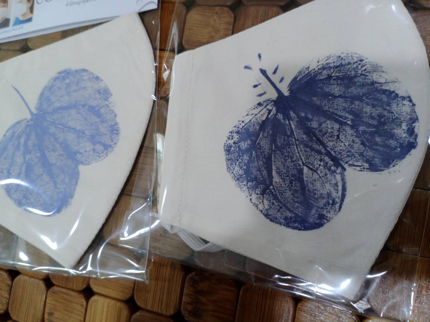 ผ้าปิดจมูกผู้ใหญ่ 10ชิ้น 2 ชั้น พิมพ์มือ