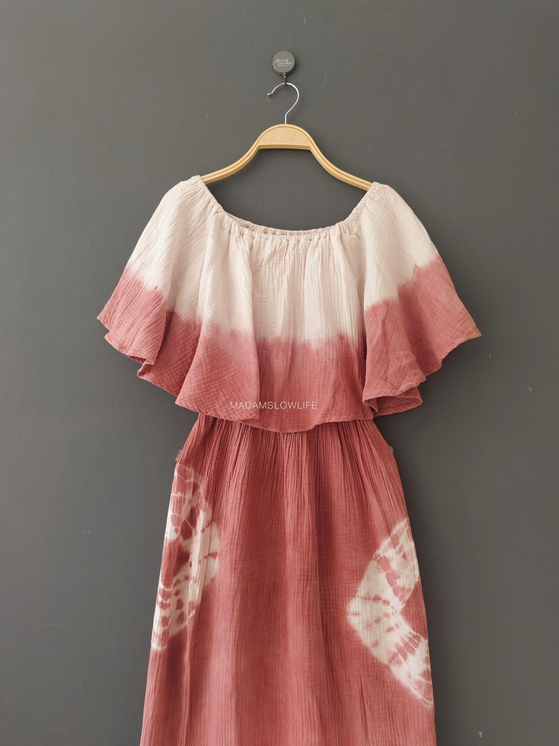 ชุดเดรสทรงคุณหนูให้ลุคน่ารัก มัดย้อมสีโอรส Size: F