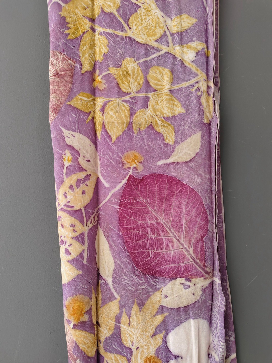 ผ้าพันคอ cotton Eco print Size : กว้าง 70 cm × ความยาว 170 cm มีให้เลือก 6 โทนสี