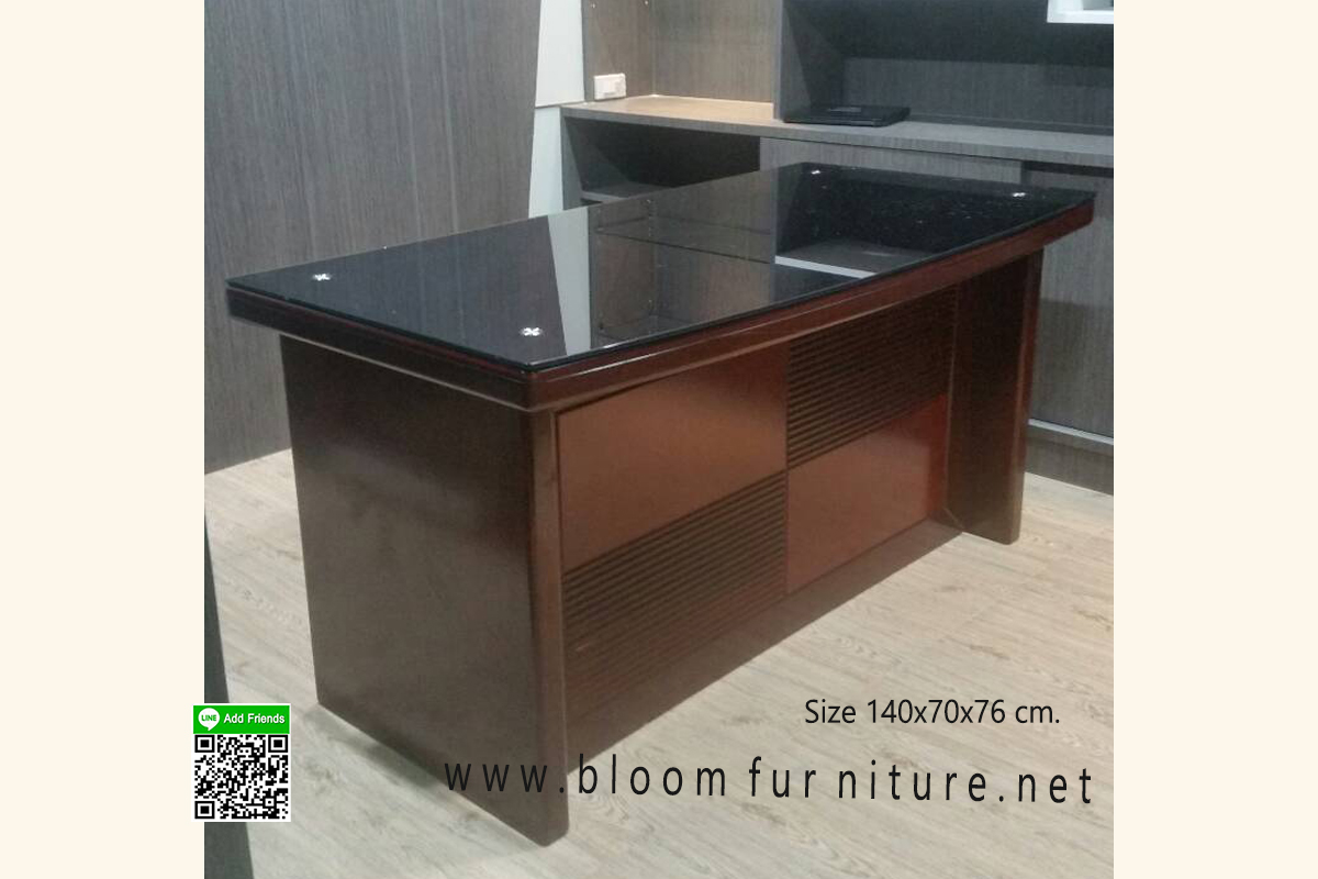 โต๊ะทำงานผู้บริหาร รุ่น Mezzo ขนาด 1.40 เมตร / Executive Desk size 1.40 m.
