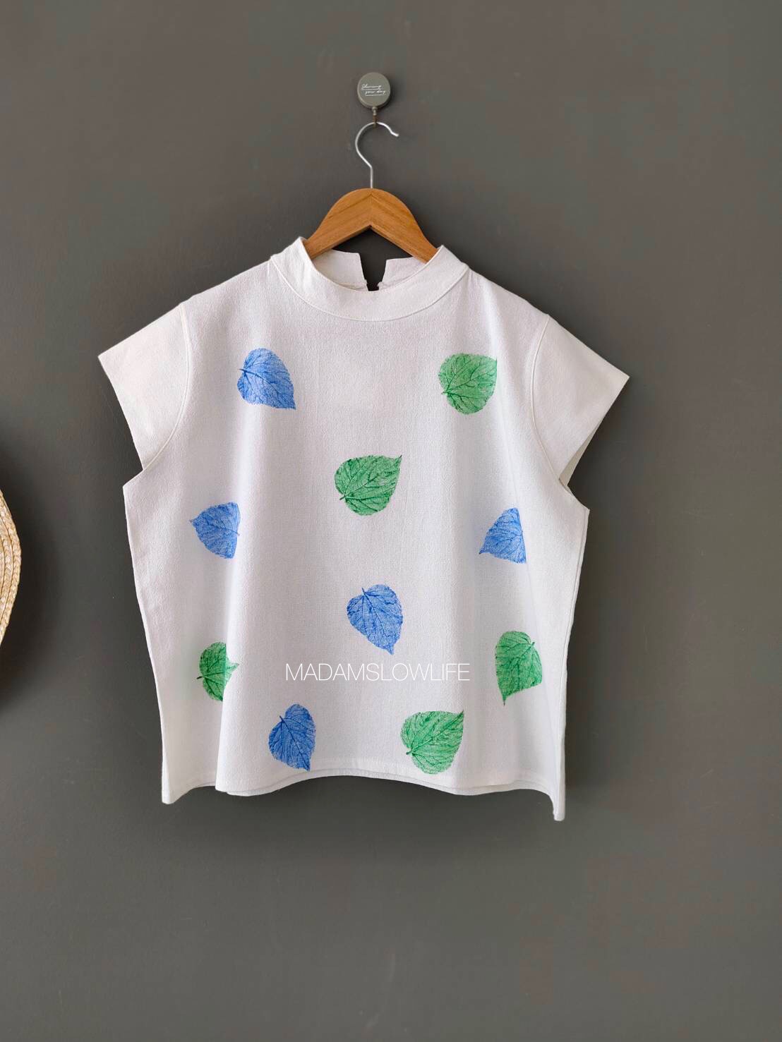 เสื้อผู้หญิง Size F อก 38-42 นิ้ว ยาว 22 นิ้ว พิมพ์ใบไม้ด้วยสีปลอดสารพิษ