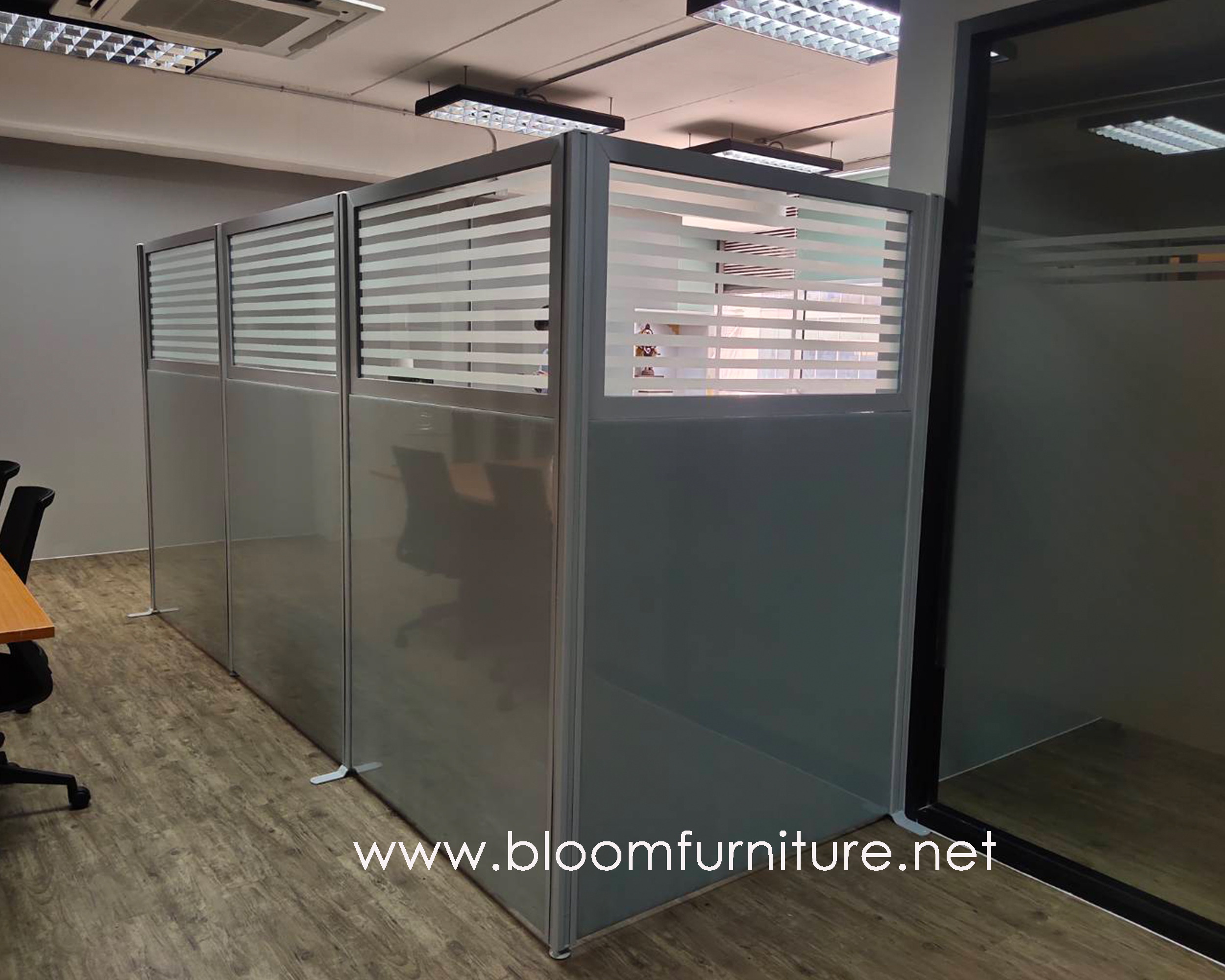 พาร์ติชั่นกั้นสำนักงาน Partition, Click เพื่อชมตัวอย่างงานติดตั้ง