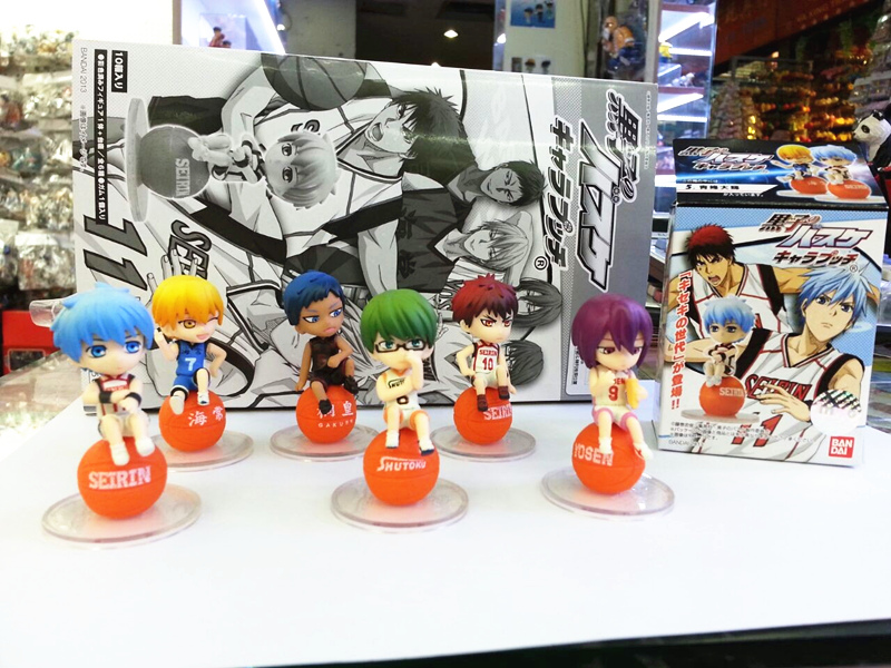 โมเดลKuroko No Basuke 6 ตัว นั่งลูกบาส มีกล่อง