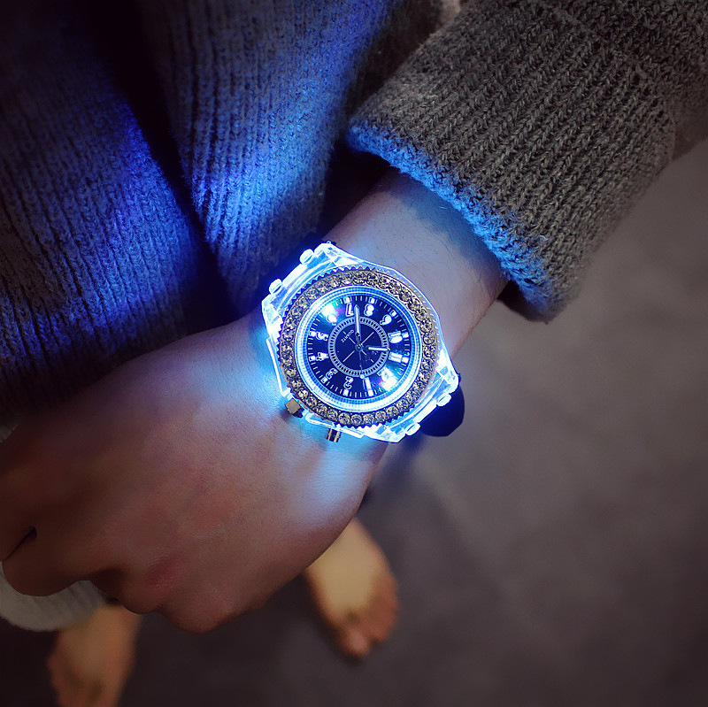นาฬิกา เรื่องแสงหลายสี นาฬิกาข้อมือ Led Light Luminous Watch สวยงาม