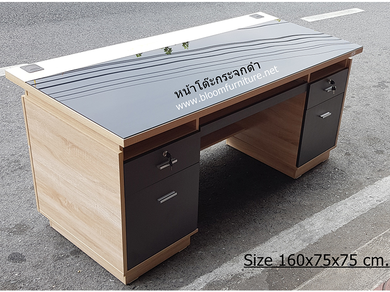 โต๊ะคอมพิวเตอร์ผิวเมลามีน หน้าโต๊ะปูกระจก ขนาด 160x75x75 ซม.