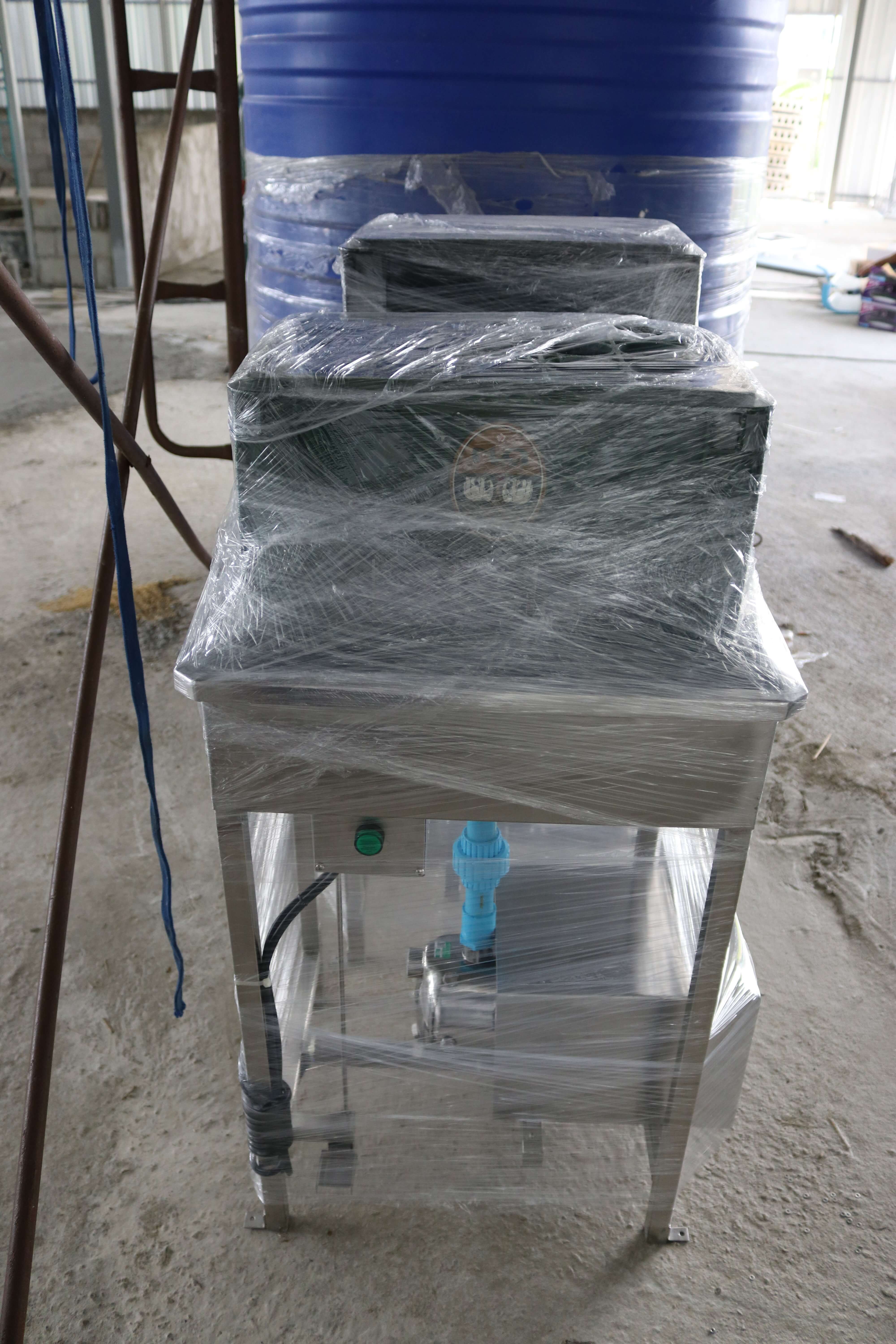 เครื่องล้างขวด All in one (ล้างขวดได้ทุกขนาดในตัวเดียวกัน)