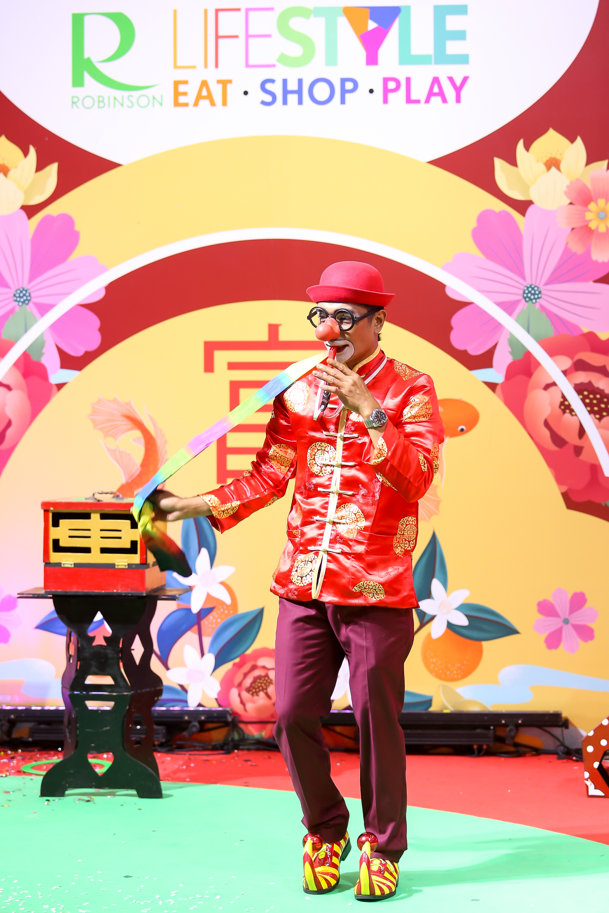 โชว์มายากล แนวตลก มายากลสำหรับเด็กๆ สร้างความสนุกและเสียงหัวเราะ