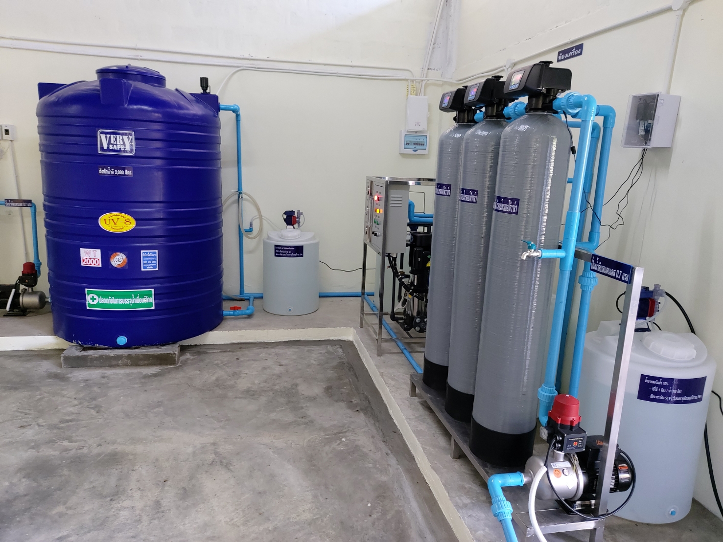 รับติดตั้งโรงงานผลิตน้ำดื่มro6000ลิตรต่อวัน พร้อมอุปกรณ์การติดตั้ง