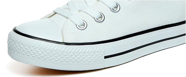 รองเท้าผ้าใบ ลาย One piece