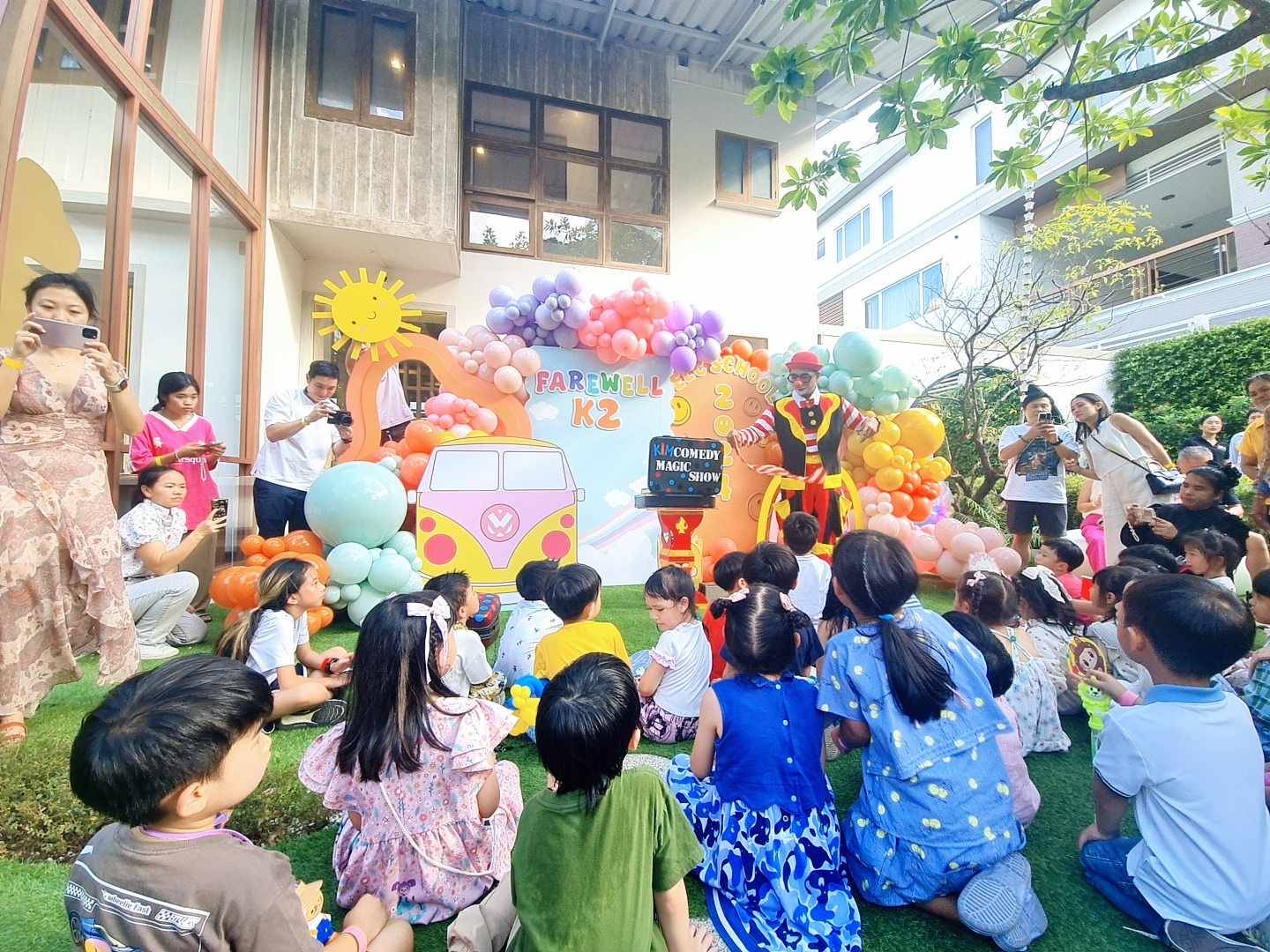 โชว์มายากล แนวตลก มายากลสำหรับเด็กๆ สร้างความสนุกและเสียงหัวเราะ