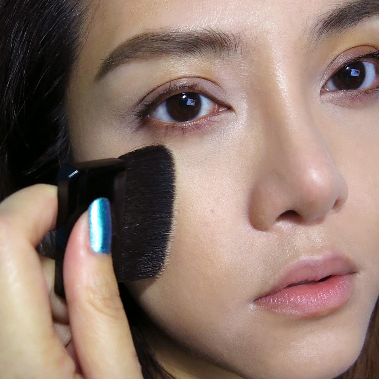 CPB CLE DE PEAU BEAUTE RADIANT POWDER FOUNDATION 11g แป้งพัฟผสมรองพื้นเนื้อบางเบาระดับพรีเมี่ยมจากต่างประเทศ