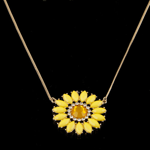 KATE SPADE Flower Necklace