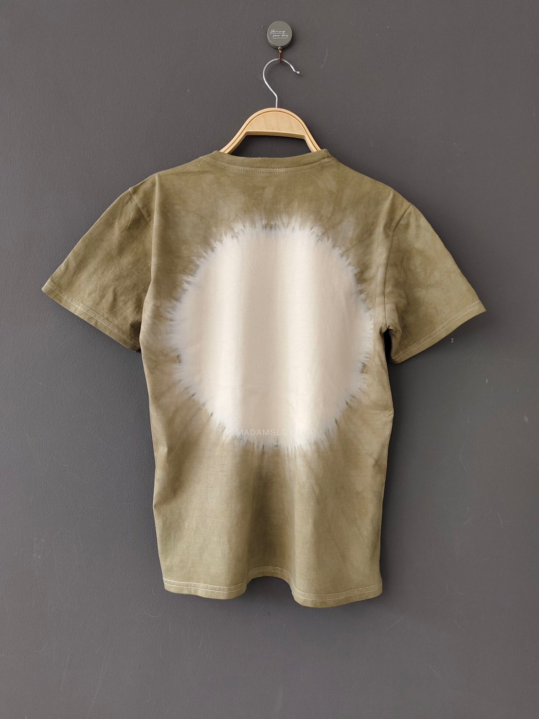 เสื้อยืดผู้ใหญ่พิมพ์ลายช้างThailand มัดย้อมสีเขียวขี้ม้า Size : XS S M L XL 2XL 3XL