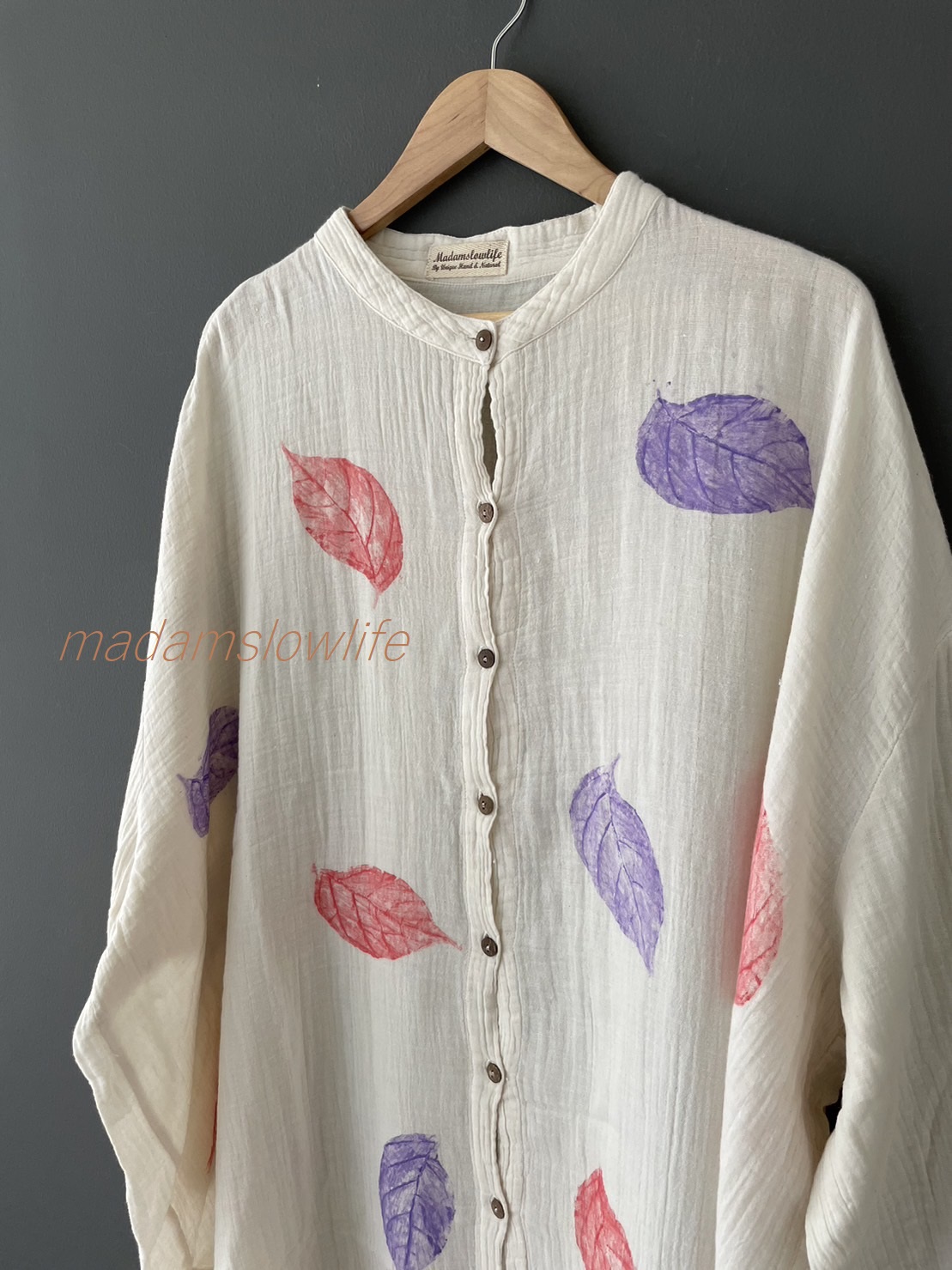 ชุดแซกพิมพ์ลายใบไม้ ผ้าคอตตอน 100% (ผ้าสาลู มีเทคเจอร์)