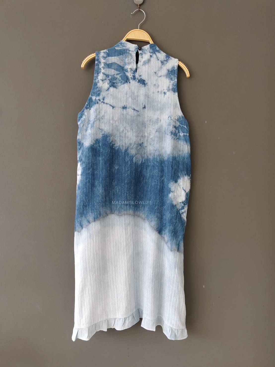 ชุดเดรสคอเต่า Size :F เนื้อผ้าคอตตอน 100% มี texture มัดย้อมครามธรรมชาติ