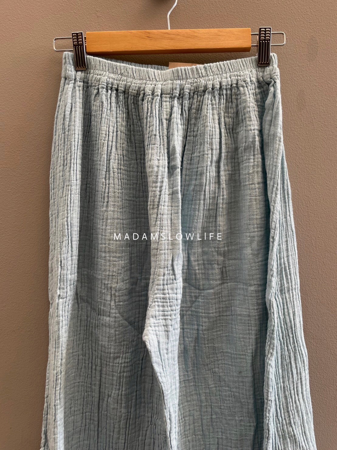 กางเกงขายาว มี 3 สี เนื้อผ้าคอตตอน Cotton Soft with texture design นิ่มใส่สบาย อัดยับ ไม่ต้องรีด เอวยืด Elastic waist