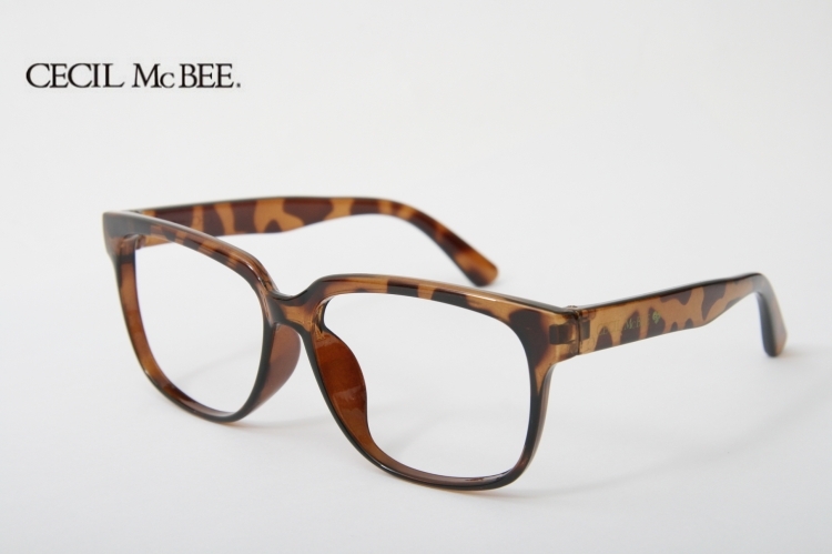 Cecil Mcbee กรอบแว่นตาลายเสือดาว แท้