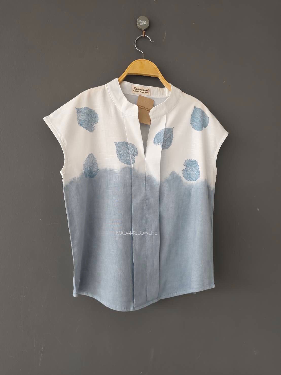 เสื้อผู้หญิง คอจีน Size: F มัดย้อมสีเทาทูโทน พิมพ์ใบไม้จากสีปลอดสารพิษ