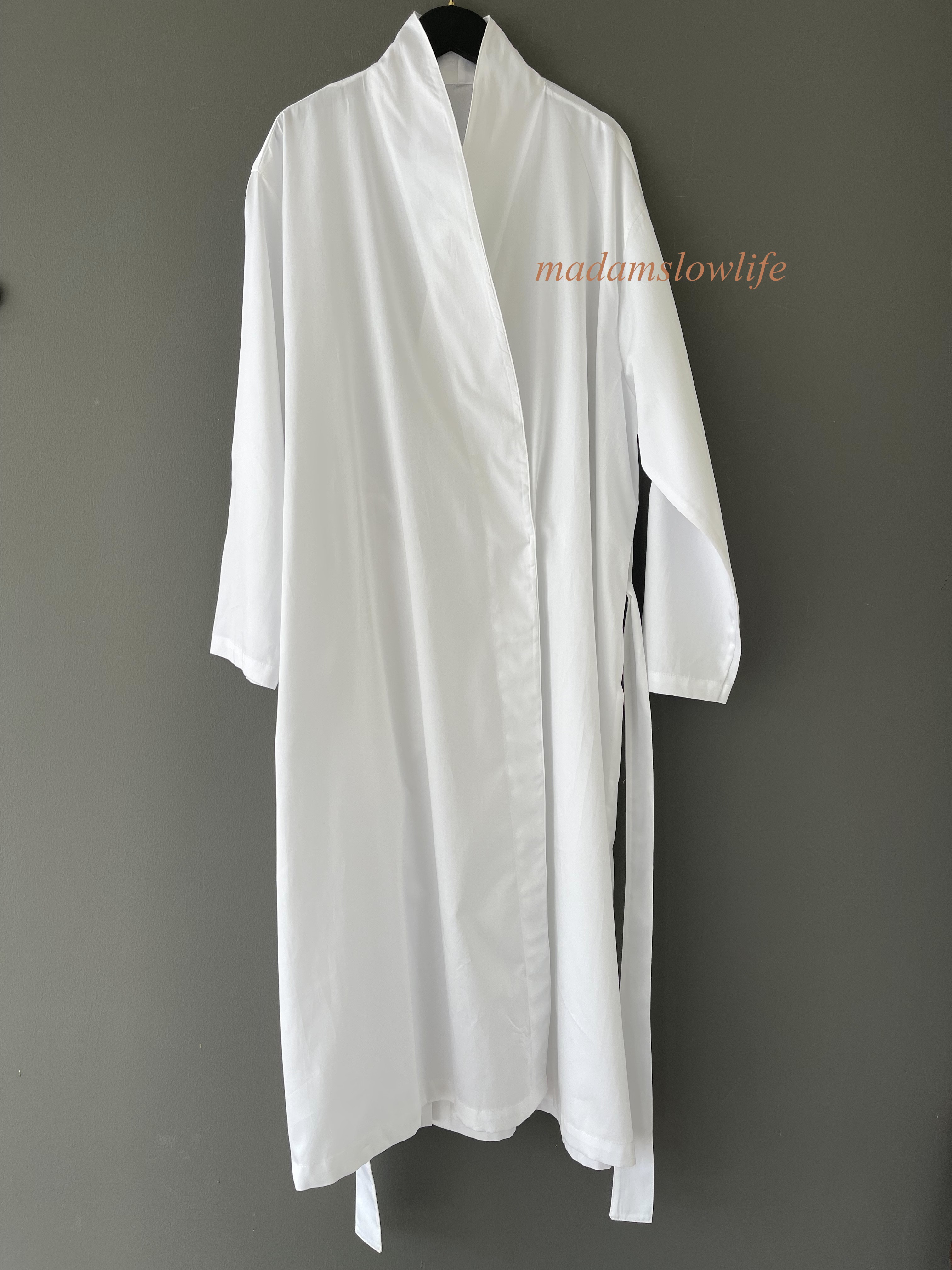 เสื้อคลุมสปา สีขาว แขนยาว ผ้าคอตตอน100% เนื้อผ้านิ่มพิเศษ (รับผลิตออเดอร์)