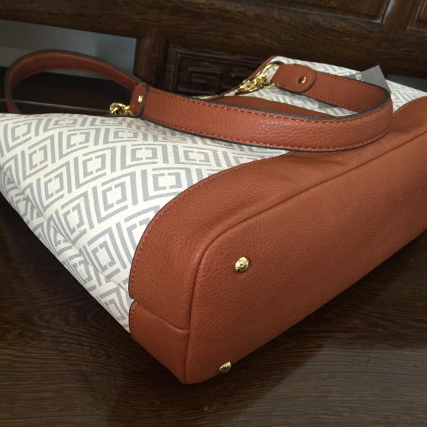 Liz Claiborne Real Fit Satchel Bag