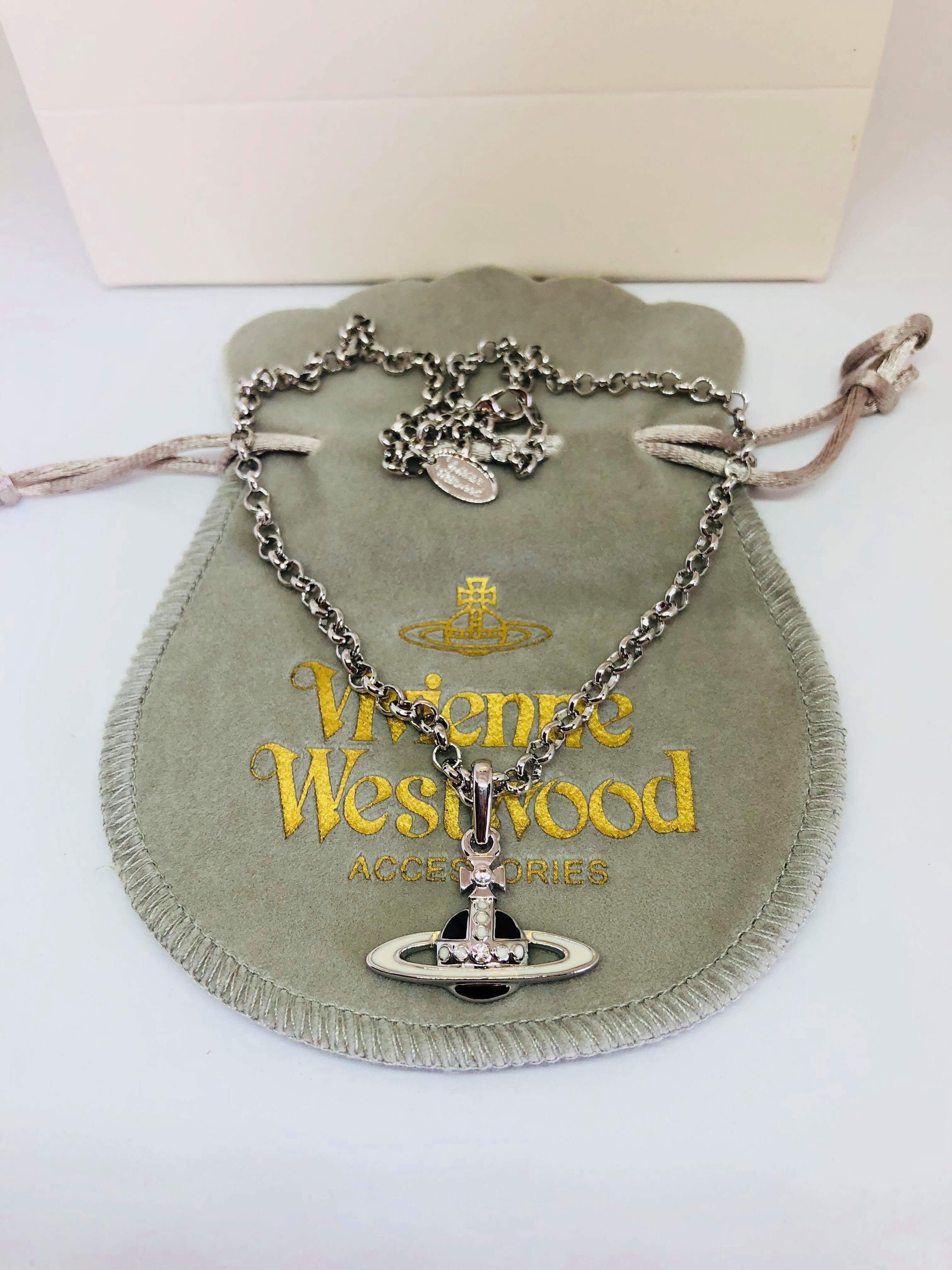 vivienne westwood Neil Bas Relief Pendant necklace