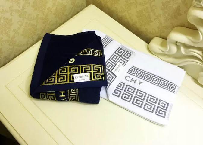 Givenchy ผ้าขนหนู ของแท้