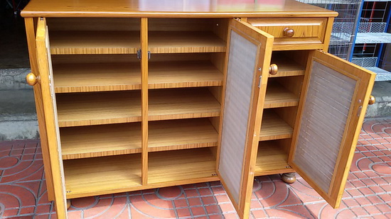 ตู้รองเท้าไม้อัดสัก