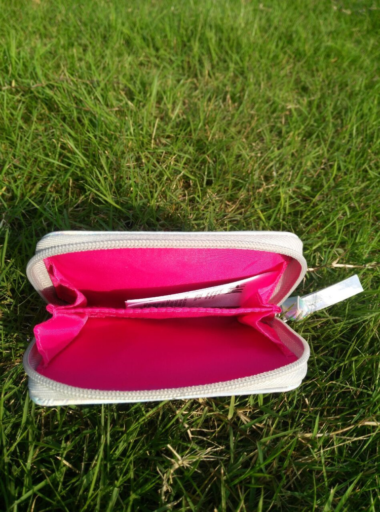 H&M กระเป๋าสตางค์ LOVE ของแท้