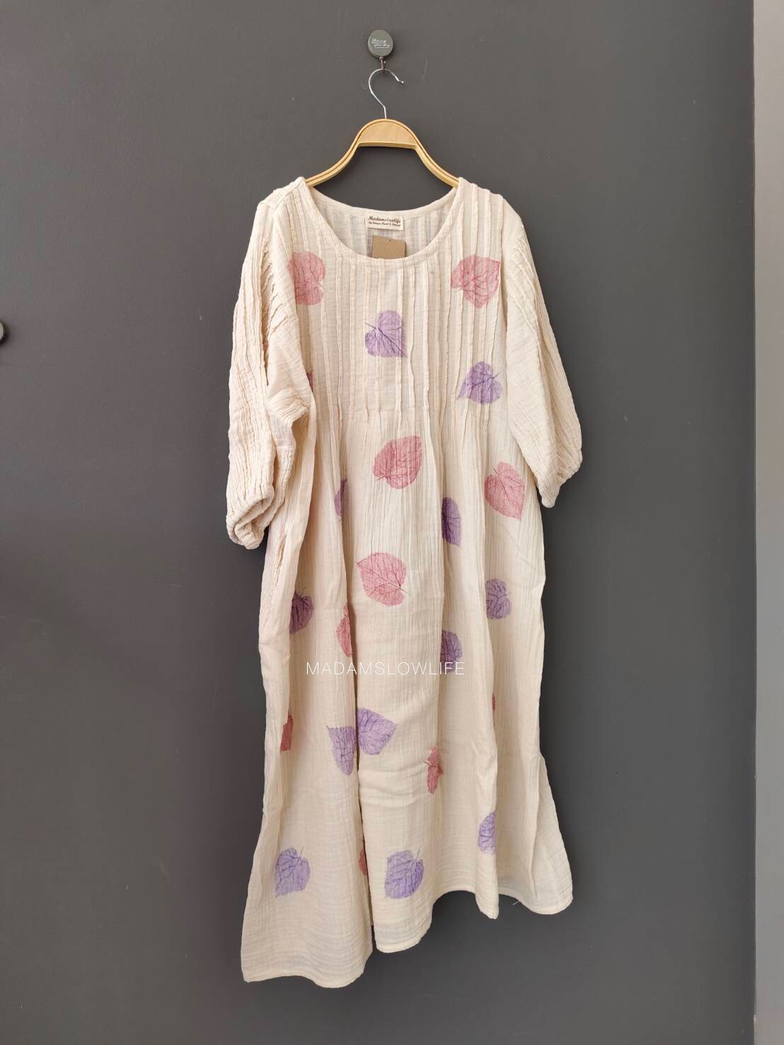 เดรสผู้หญิงแขนบอลลูน พิมพ์ลายใบไม้ Size: F