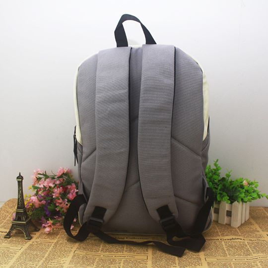 กระเป๋าเป้ ลาย attack on titan