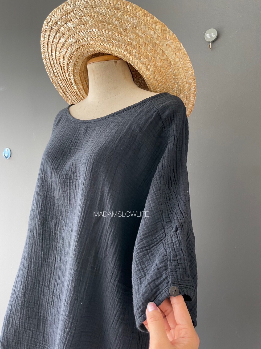 เสื้อสีดำ+กางเกงขายาว สวมใส่สบาย Size:F